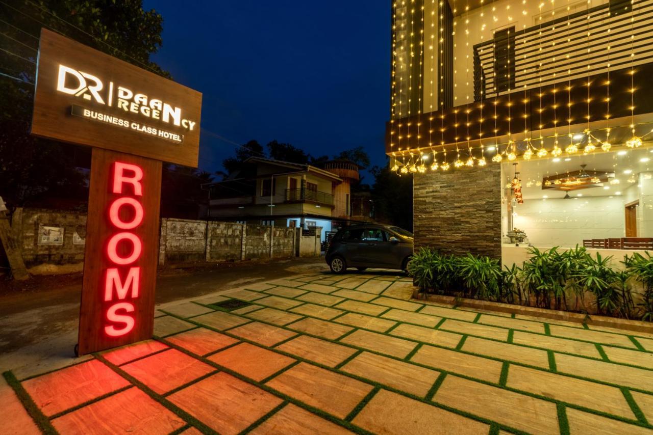 Daan Regency Hotel Thrissur Exterior photo